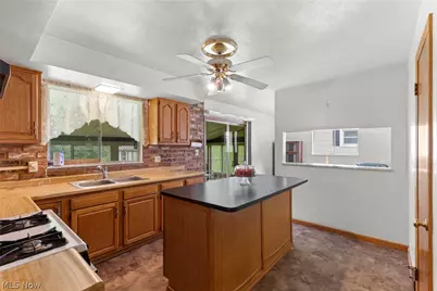 301 Alpine Drive, Toronto, OH 43964 - Photo 14