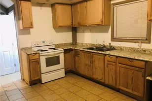 571 East Ave, Akron, OH 44320 - Photo 2