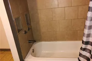 571 East Ave, Akron, OH 44320 - Photo 8