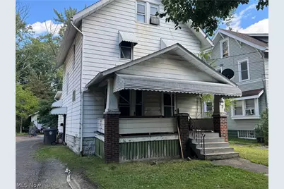 571 East Avenue, Akron, OH 44320 - Photo 1