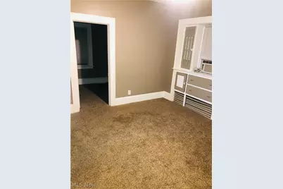 571 East Avenue, Akron, OH 44320 - Photo 6
