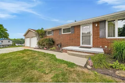 3140 Rusty Avenue SW, Canton, OH 44706 - Photo 2