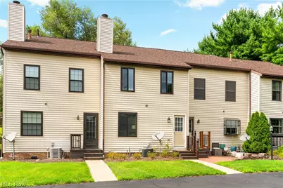 6674 Hills and Dales Road NW, Canton, OH 44708 - Photo 2