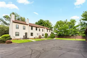 6674 Hills and Dales Rd NW, Canton, OH 44708 - Photo 4