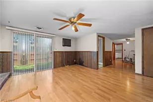 6167 Lake Ave, Elyria, OH 44035 - Photo 6