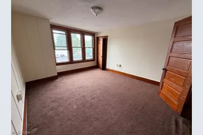 85 S Cleveland Avenue, Mogadore, OH 44260 - Photo 32