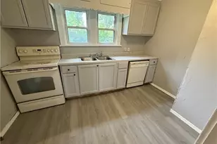 1366 Superior Ave, Akron, OH 44307 - Photo 2