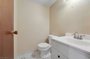 35007 S Turtle Trail, Willoughby, OH 44094 - Photo 12