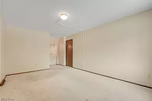 35007 S Turtle Trail, Willoughby, OH 44094 - Photo 10