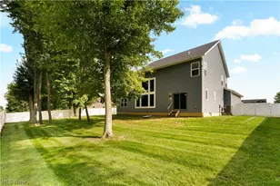 5585 Shadow Ridge Cir NW, North Canton, OH 44720 - Photo 34