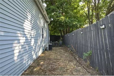 1963 Fulton Place, Loveland, OH 44113 - Photo 24