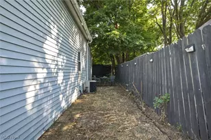 1963 Fulton Pl, Loveland, OH 44113 - Photo 24