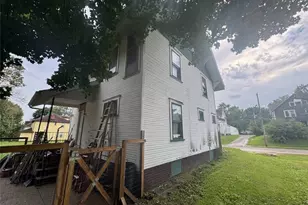1316 St Elmo Ave NE, Canton, OH 44705 - Photo 2
