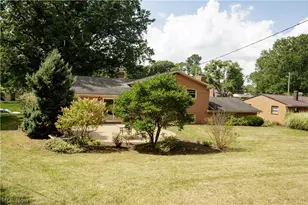 1416 Dunkeith Dr NW, Canton, OH 44708 - Photo 44