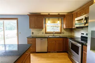 1416 Dunkeith Dr NW, Canton, OH 44708 - Photo 8