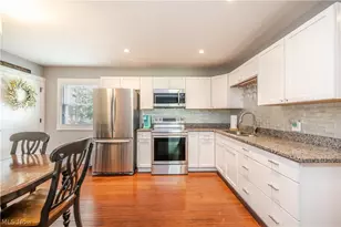 18018 Hillcrest Dr, Lake Milton, OH 44429 - Photo 16