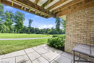 7563 Highbury Pointe, Canfield, OH 44406 - Photo 8