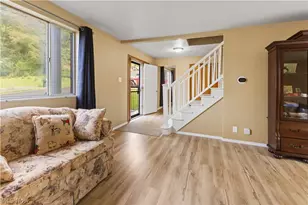 116 Bass Dr, Weirton, WV 26062 - Photo 4