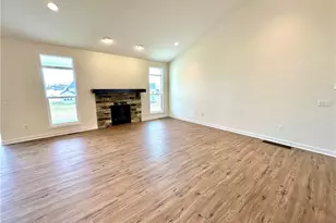 3470 Wicker St NE, Canton, OH 44721 - Photo 4