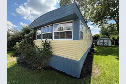 310 Gulf Stream Lane SE, New Philadelphia, OH 44663 - Photo 2