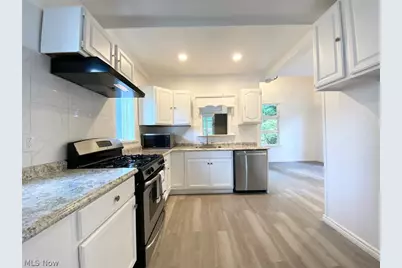 576 Kling Street, Akron, OH 44311 - Photo 14
