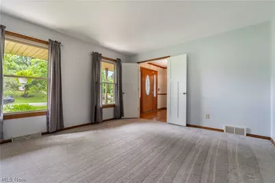 7284 Sugarwood Road NE, Canton, OH 44721 - Photo 10