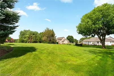 7284 Sugarwood Road NE, Canton, OH 44721 - Photo 4