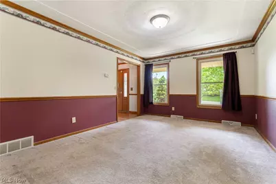 7284 Sugarwood Road NE, Canton, OH 44721 - Photo 8