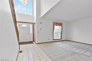 6854 Chablis Ct, Mentor, OH 44060 - Photo 8