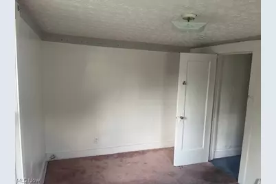 912 S Hawkins Avenue, Akron, OH 44320 - Photo 16