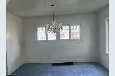 912 S Hawkins Avenue, Akron, OH 44320 - Photo 6