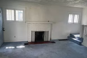 912 S Hawkins Ave, Akron, OH 44320 - Photo 4