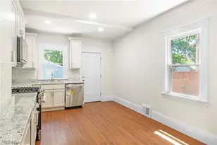 2165 W 95th St, Loveland, OH 44102 - Photo 12