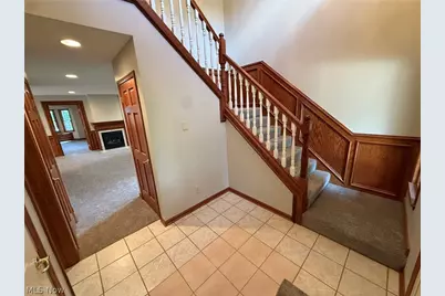 530 Oakdale Drive, Dover, OH 44622 - Photo 2