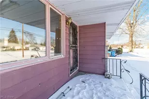 1921 W 30th St, Lorain, OH 44052 - Photo 4