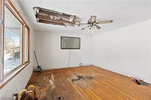 1921 W 30th St, Lorain, OH 44052 - Photo 6