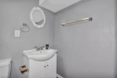 1382 Honodle Avenue, Akron, OH 44305 - Photo 34