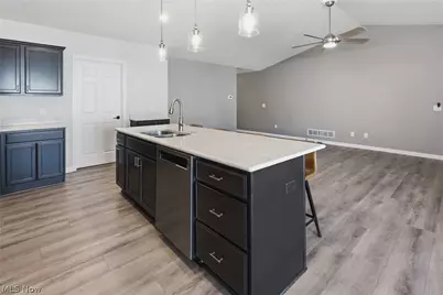 6031 Wentworth Lane SW, Canton, OH 44706 - Photo 18