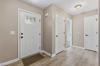 6031 Wentworth Lane SW, Canton, OH 44706 - Photo 10