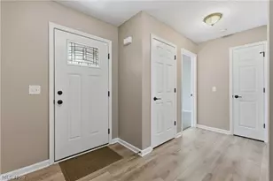 6031 Wentworth Ln SW, Canton, OH 44706 - Photo 10