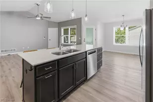 6031 Wentworth Ln SW, Canton, OH 44706 - Photo 20