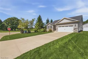 6031 Wentworth Ln SW, Canton, OH 44706 - Photo 2