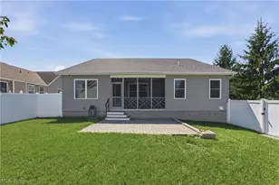 6031 Wentworth Ln SW, Canton, OH 44706 - Photo 8