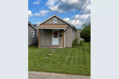 2224 Hoge Avenue, Zanesville, OH 43701 - Photo 1
