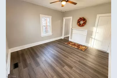 2224 Hoge Avenue, Zanesville, OH 43701 - Photo 2
