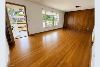 1809 Rockland Avenue, Belpre, OH 45714 - Photo 2