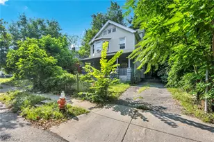 9822 Raymond Ave, Loveland, OH 44104 - Photo 2