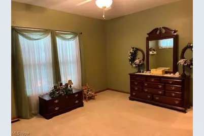2940 Villa Glen Circle NW, Canton, OH 44708 - Photo 8