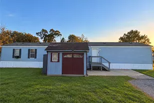 200 S Blackwood Dr, Zanesville, OH 43701 - Photo 1