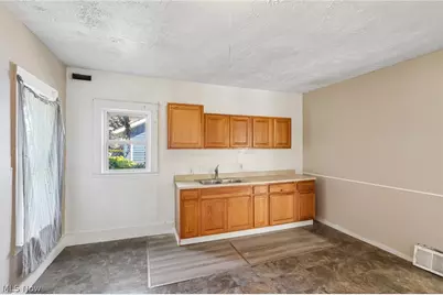 942 E 79th Street, Loveland, OH 44103 - Photo 24
